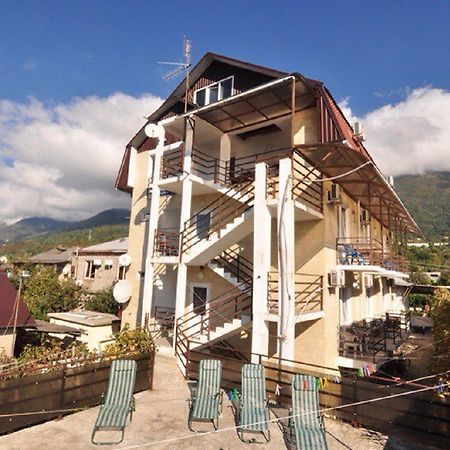 U Ruslana Guest House 가그라 외부 사진